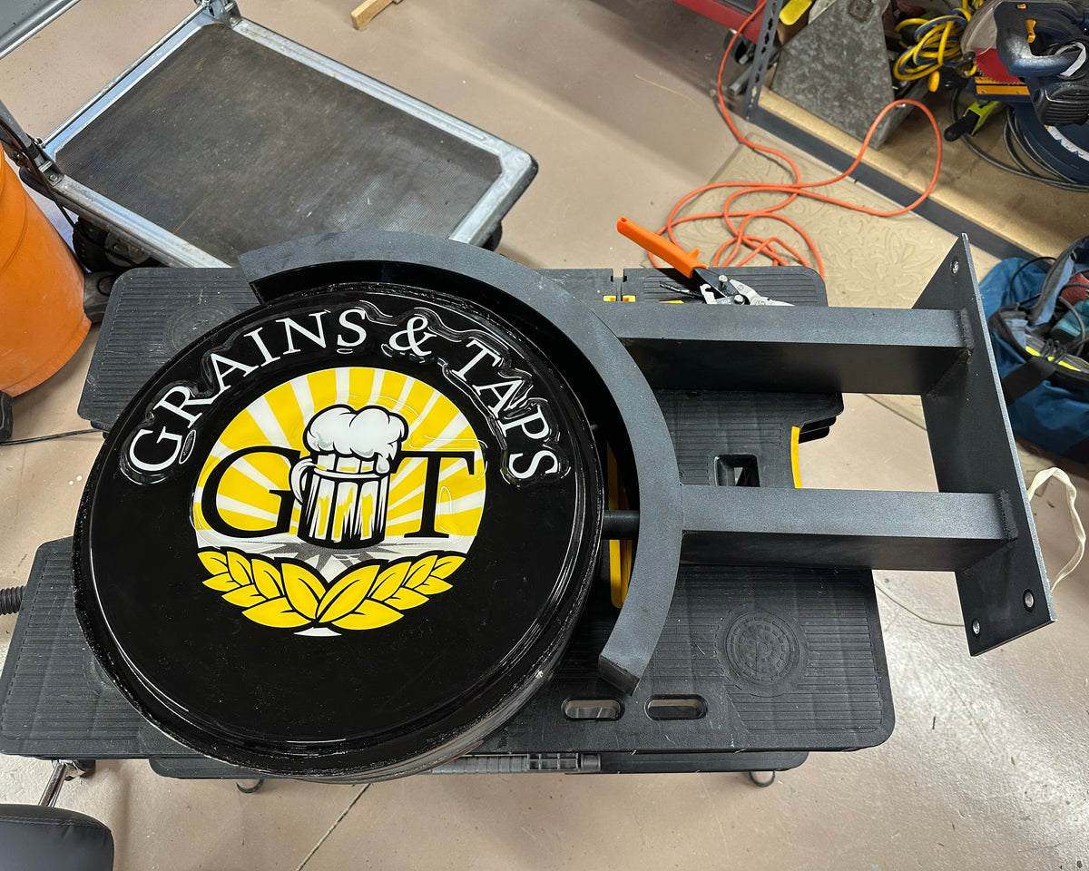 Lot 033 Grains & Taps Projecting Sign