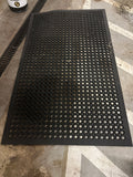 Lot 1914 Choice 3' x 5' Black Rubber Anti-Fatigue Floor Mat with Beveled Edge - 1/2" Thick