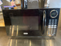 Lot 071 Microwave
