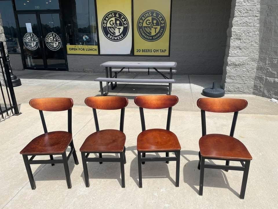 Lot 005 4x chairs