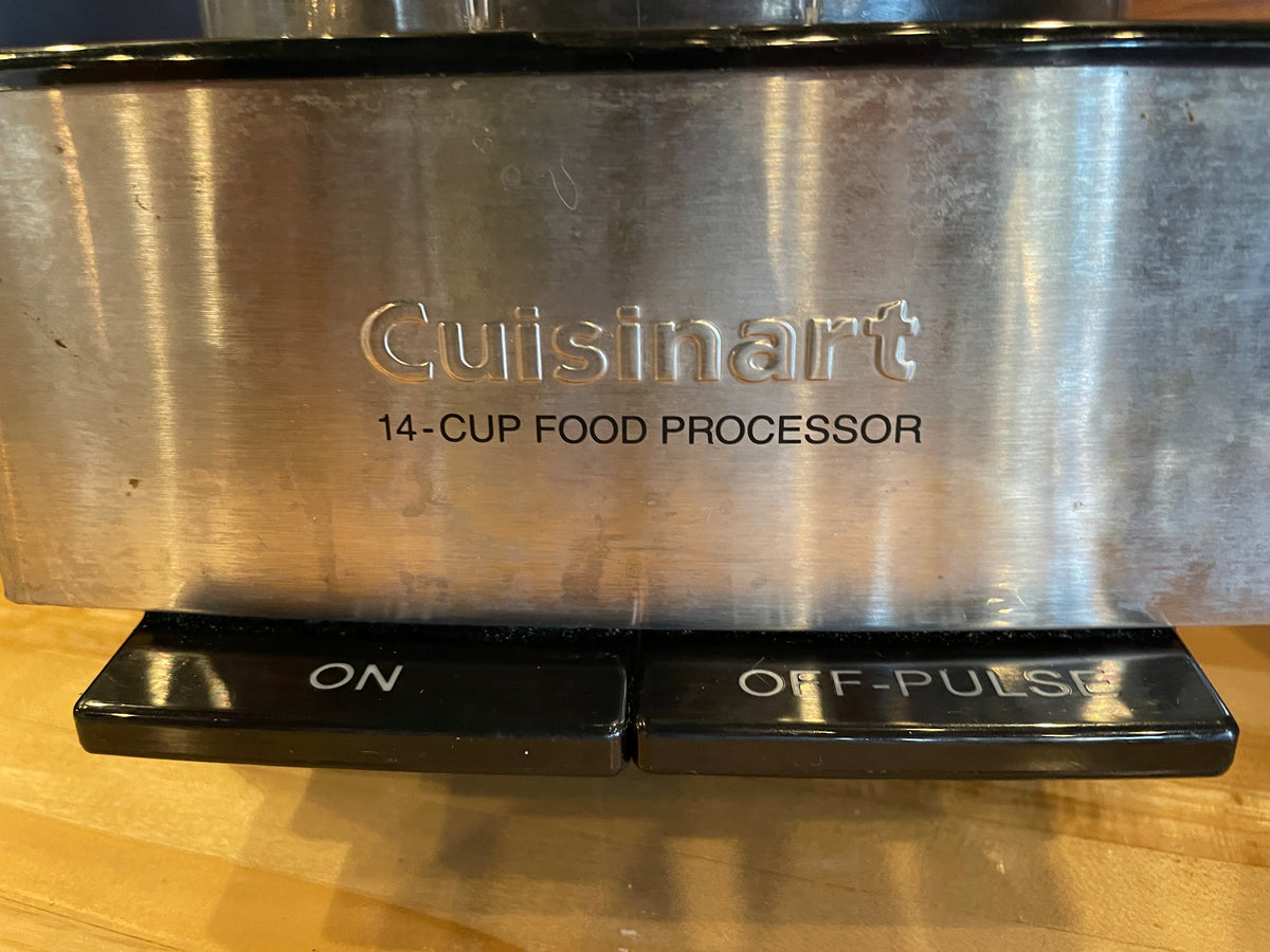 Lot 1005 Food Processor Bundle