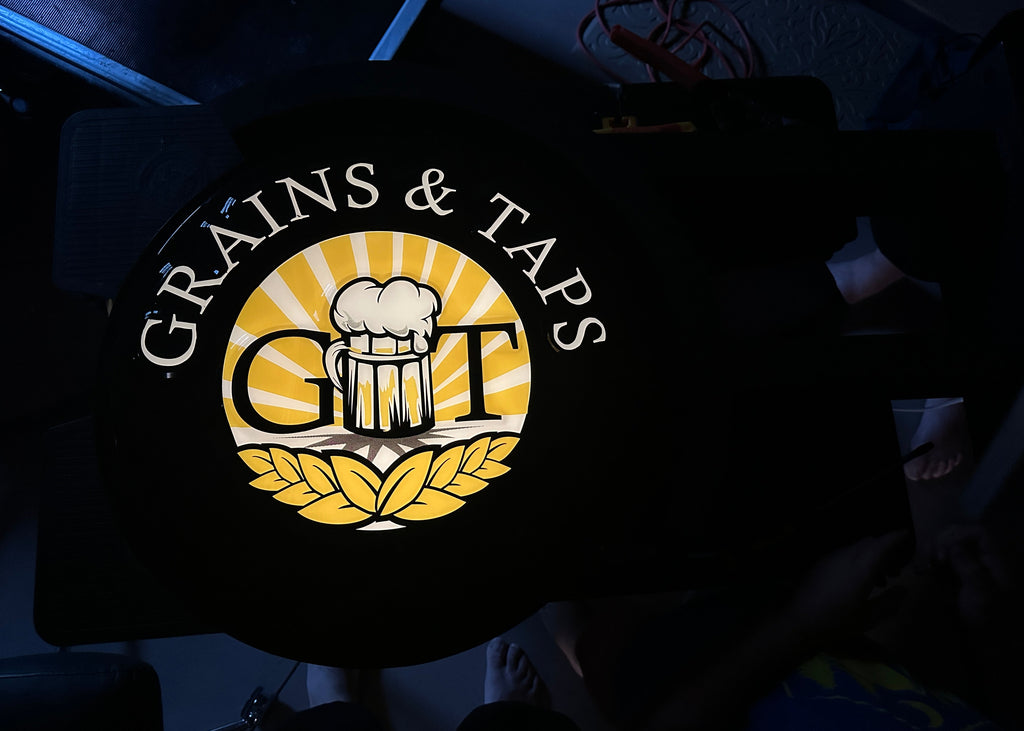 Lot 033 Grains & Taps Projecting Sign