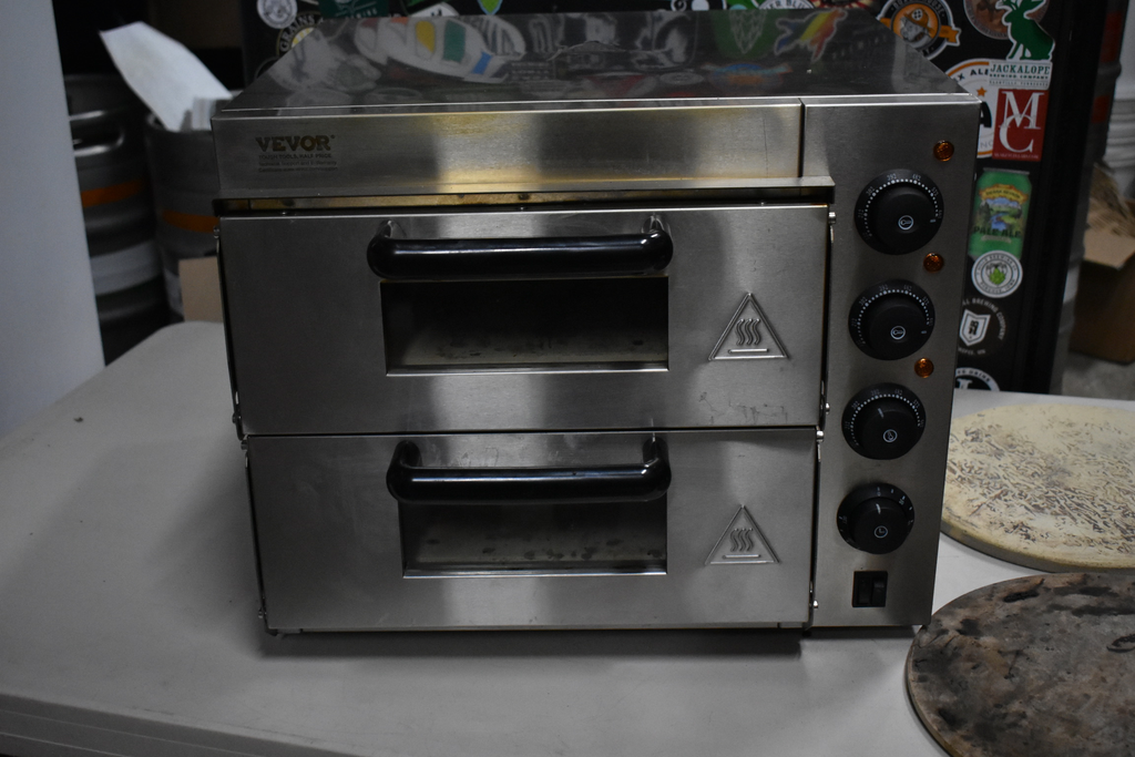 Lot 100 vevor pizza oven