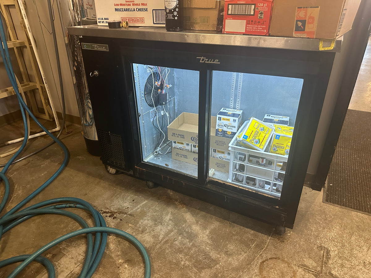 Lot 115 True Underbar Fridge